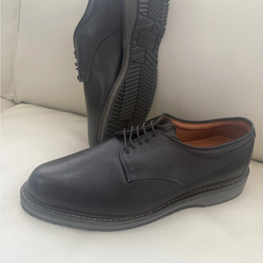 Allen Edmonds Men's Wanderer Plain Toe Oxfords 9D